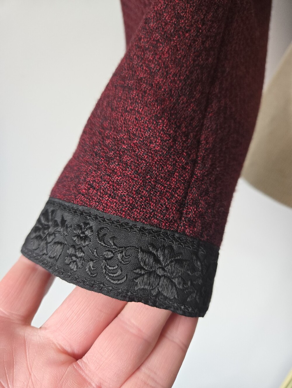 Wenger Vintage Burgundy Virgin Wool Open Front Crop Blazer. Size 38/ M - Picture 4 of 11